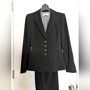 Tahari Black Striped Suit For Women 2P